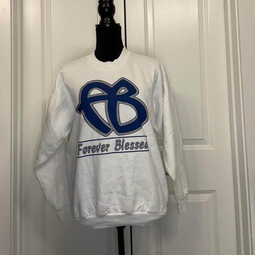White and blue‎ crewneck sweatshirt with "Forever Blessed" graphic - Size Medium